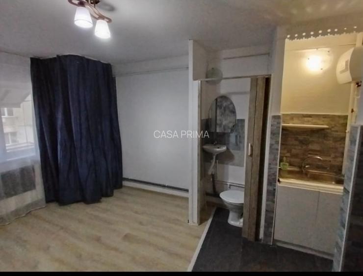 Camera Camin 16mp Frumoasa-Poitiers ! Etaj intermediar 3/4 - 7