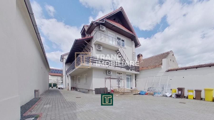 Pensiune de 3 stele cu 17 camere in stadiu final de renovare - 2