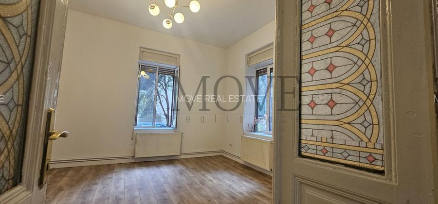 Caderea Bastiliei - Biroul tau cu personalitate - 5