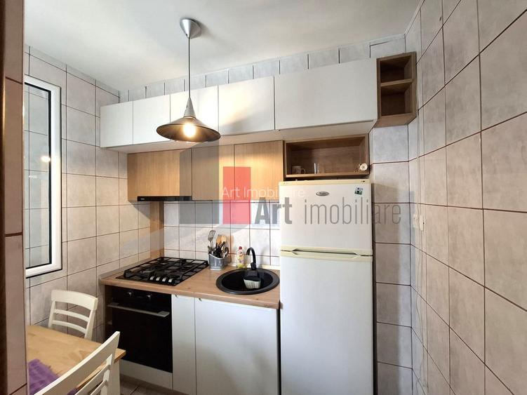 Gars. 31 mp, et 9/10, bloc reabilitat, instalații refăcute, mobilată și utilată - 9