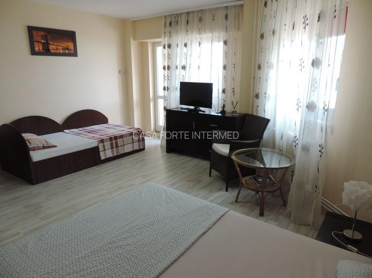 Apartament 2 camere, Faleza Nord Reyna 500 euro - 12