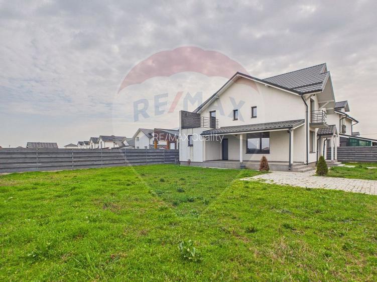 Vila moderna 5 camere P+1 de vanzare in Crevedia - 3