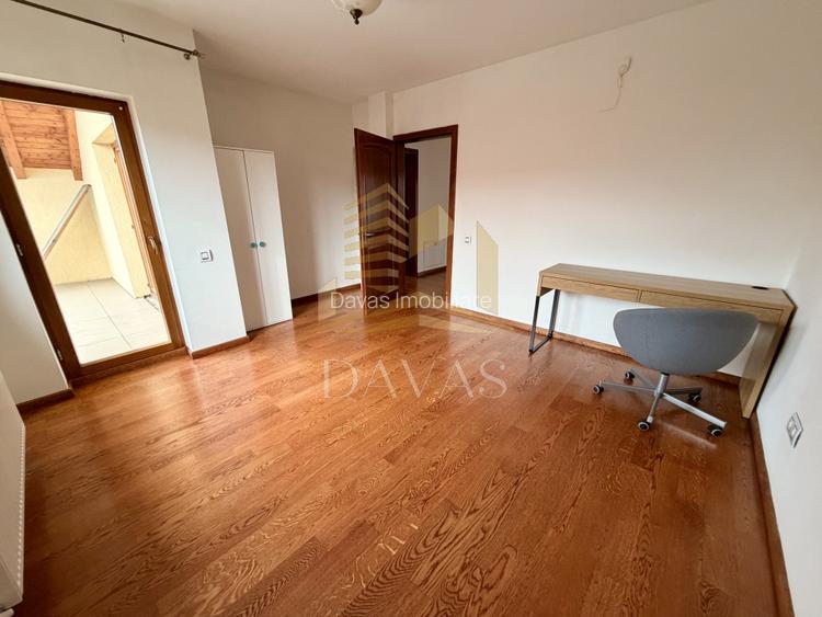 Casa individuala de inchiriat | Europa | Deschidere la 2 strazi - 12