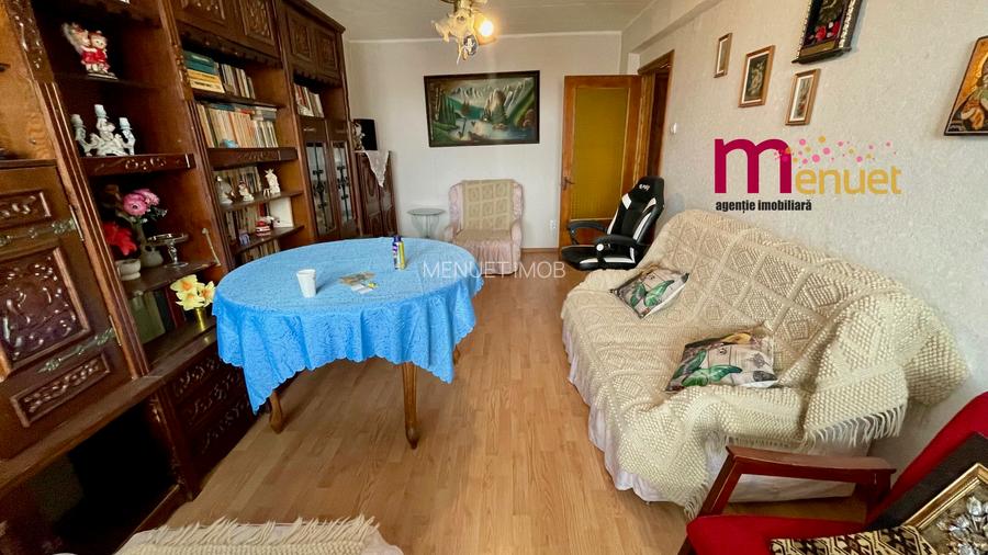 Apartament 3 camere,str.Spitalului - 14