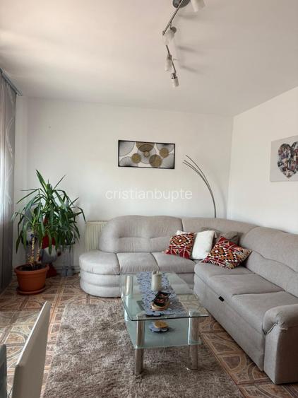 Vand  apartament 3 camere Arad/Alfa Et.3  - 4