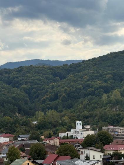 2 camere nou | Etaj 8| Lângă viitoarea Sală Polivalentă |