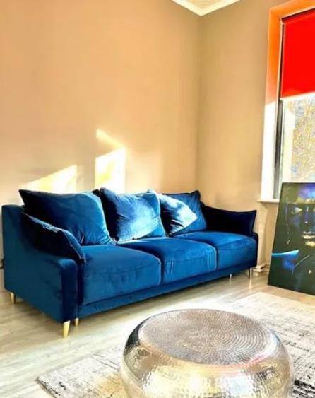 Apartament 2 Camere,Unirii,Metrou,et.1/8,Decomandat,Amenajat,boxa,mobilat