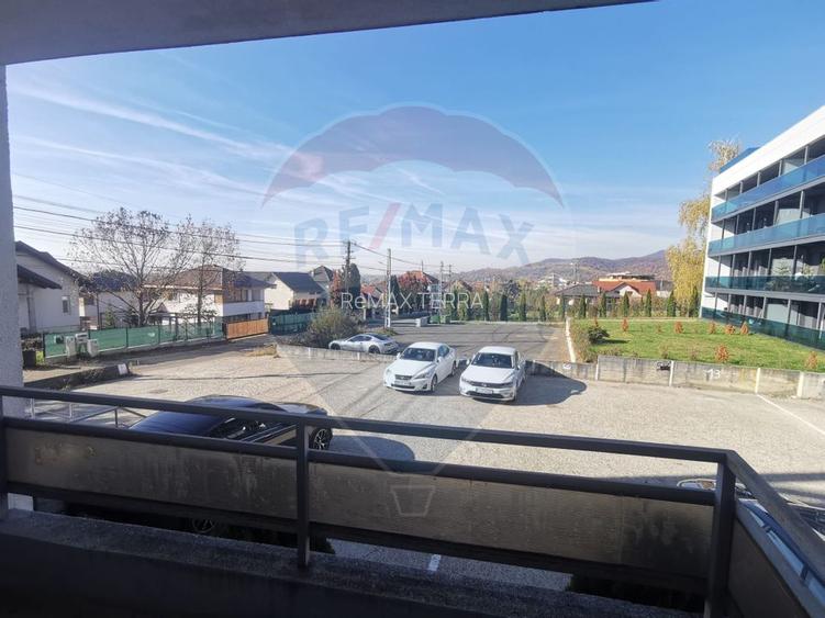 Apartament de închiriat + parcare - 7