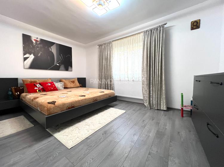 Casa Tuzla – 2 Constructii Individuale – 9 camere – 811mp teren - 14