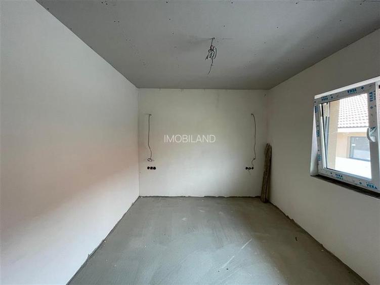 Casa tip duplex pe Valea Chintaului, cu gradina si  parcare - 11