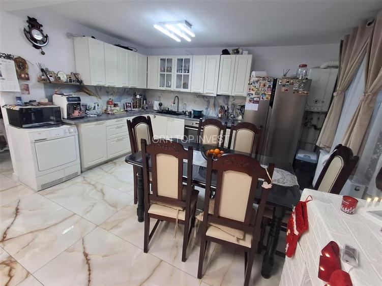 Casa individuala 3 camere 2 bai curte si garaj - zona Talmaciu - 3