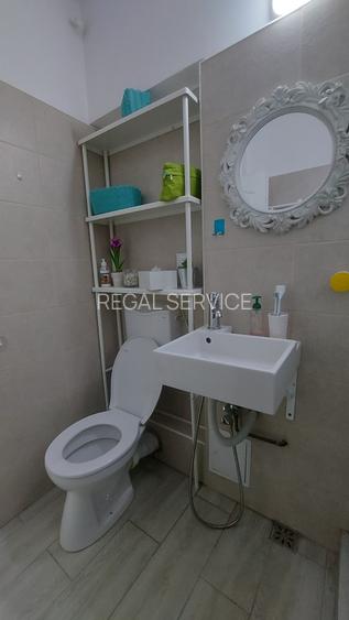 PIATA ROMANA -MAGHERU - 17