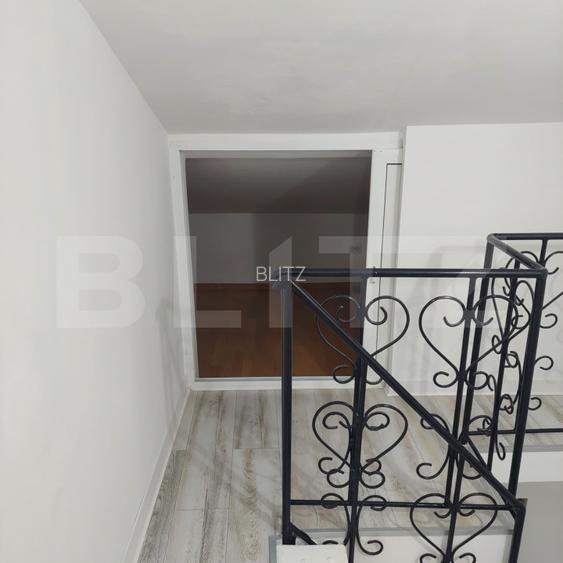 Apartament de vanzare, cu 2 camere, tip mansarda, 71 mp, zona Nicolina  - 9