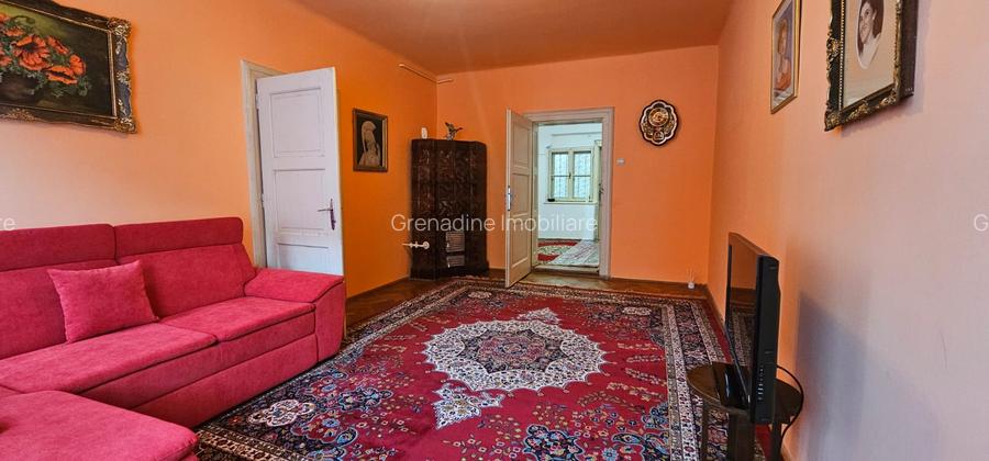 Apartament 3 camere cu  2 unități locative, str Postavarului, vedere Tampa - 2