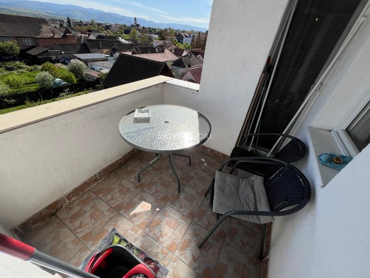 INCHIRIEZ apartament 3 camere , renovat,zona Turnisor - 16
