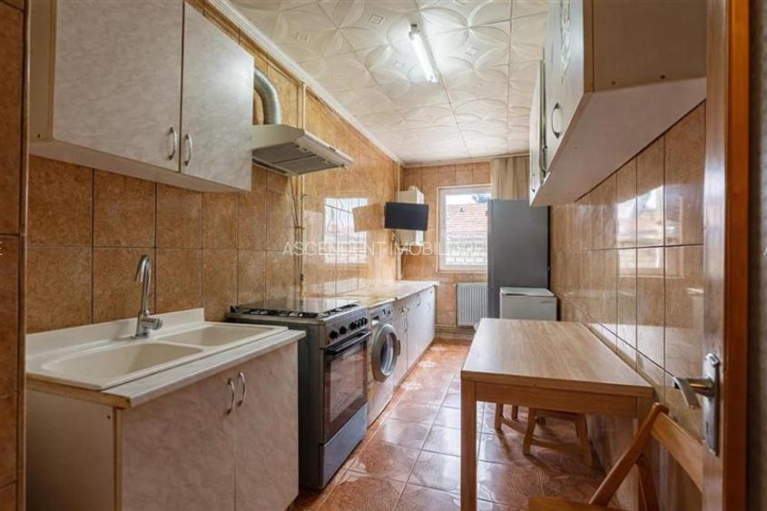 FILM!Apartament spatios, 2 camere, decomandat, Sfantu Gheorghe - 3