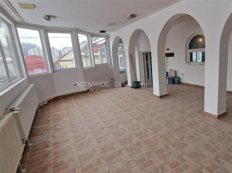 Resita Central Sp.Comercial 415 mp.Comision ZERO Cumparator - 13