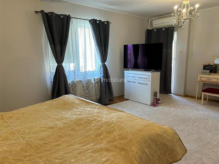 VILA CU 3 CAMERE, CENTRAL - 11