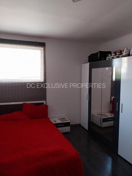 EROII REVOLUTIEI  4CAMERE D+4 CUTE 300 MP - 3