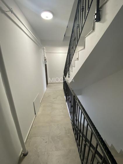 Nou. Etaj 1. Finisat la Cheie. Disponibil Imediat. Spatios - zona Girocului - 10