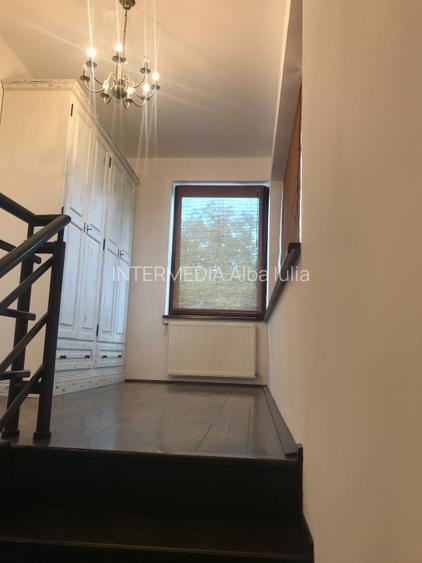 Casa D+P+E de inchiriat in Alba Iulia zona CETATE 350 mp si Teren 600 mp - 5