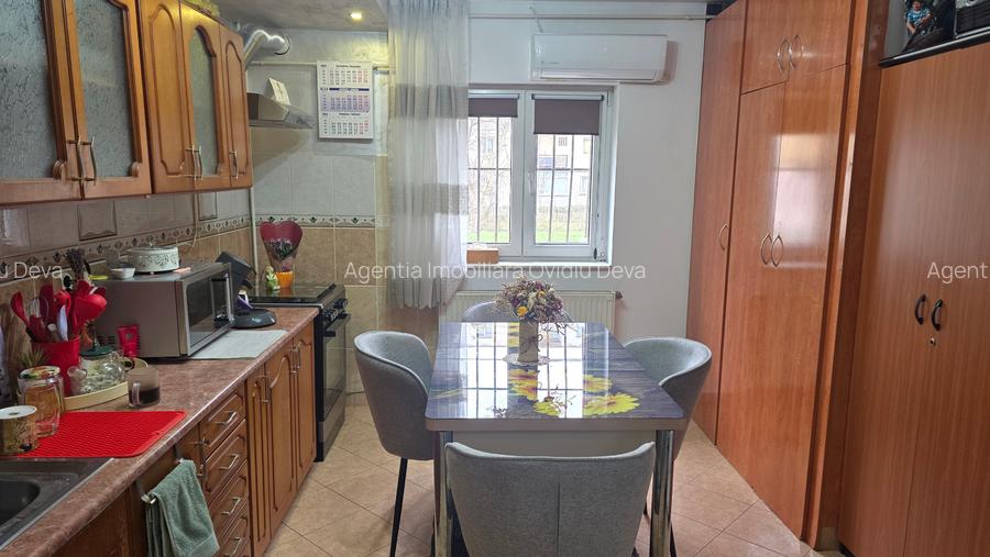 Vand apartament 3 camere decomandat in Deva, zona Pescarilor, parter inalt, - 3