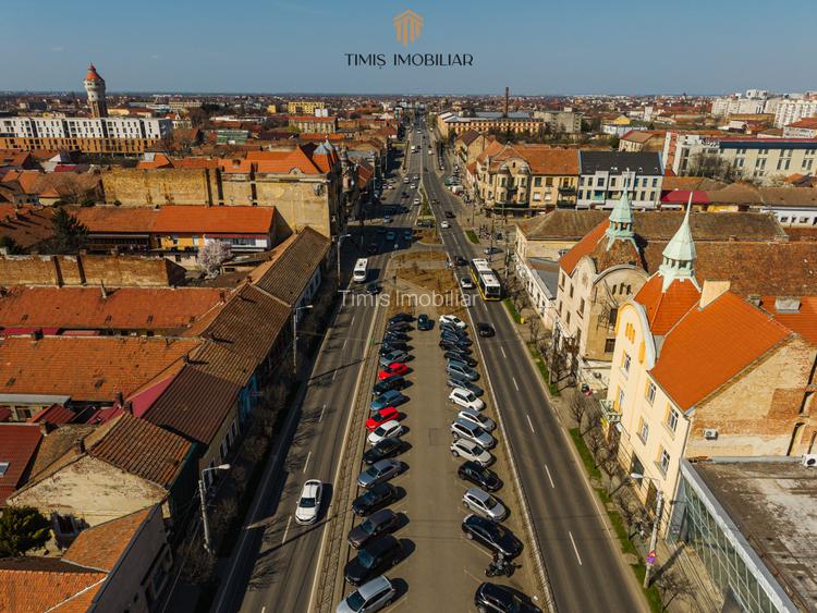 Spatiu comercial stradal | vitrina&parcare publica accesibila | Com 0% - 2