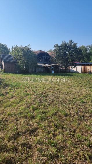 Casa cu 1180 mp teren in comuna Bunesti - 8