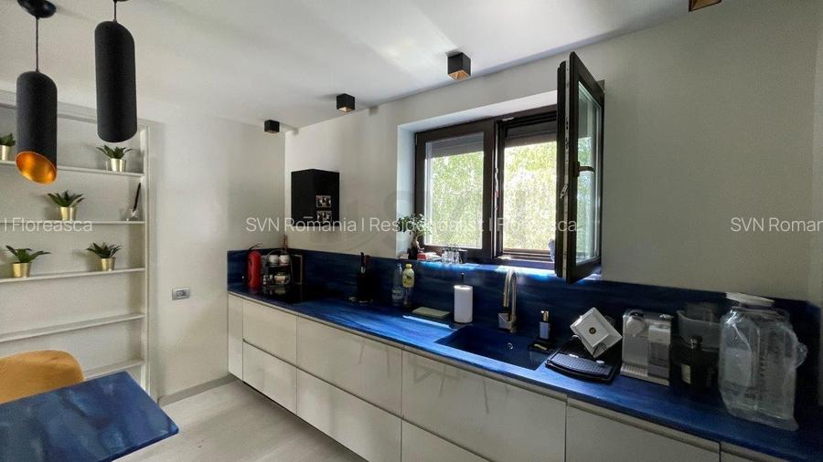 REV2002733 Domenii - Vila impunatoare aproape de Biserica Casin - 8