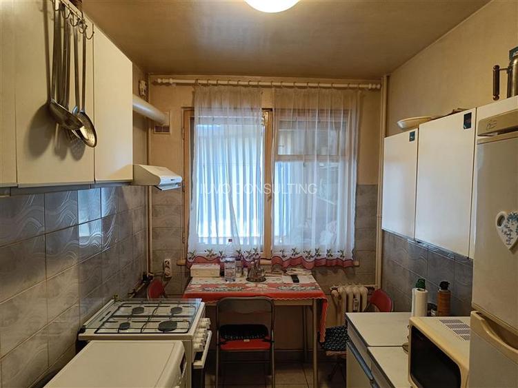 Apartament 2 camere Semidecomandat Emil Racovita - Straduintei - 2