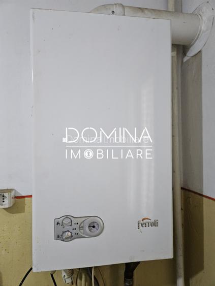 Vanzare apartament 2 camere, etaj 2,  in Tg. Jiu, strada Brandusei - zona 1 Mai - 3