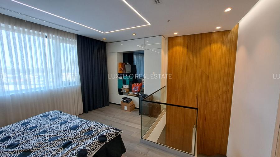 APARTAMENT 4 CAMERE CU SCARA INTERIOARA TIP LOFT -ULTRA LUX - 53