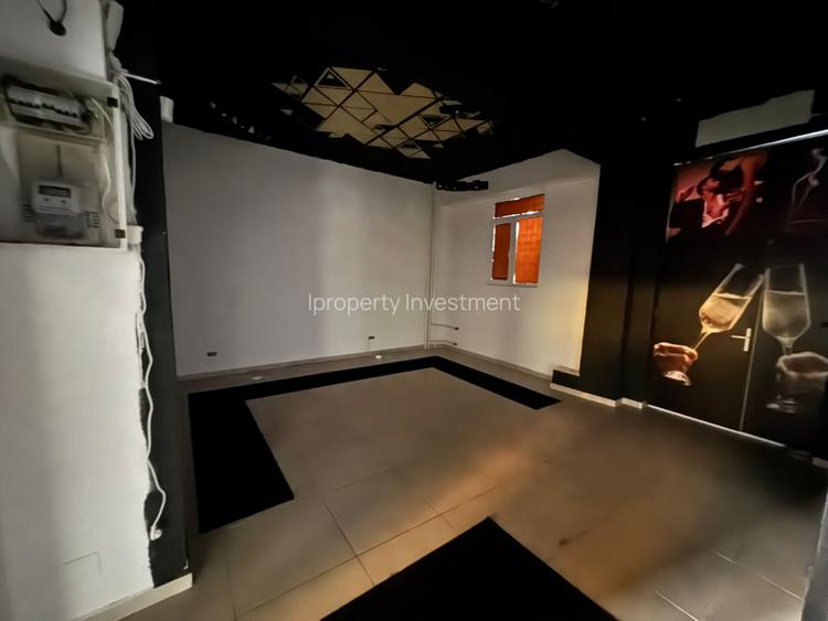 Spațiu comercial 92 mp / Otopeni / VAD Intens / 2 Intrări - 6