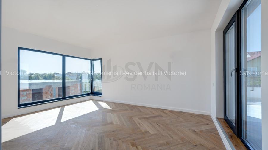 REV2004358 Casa in complex nou Corbeanca vedere lac - 8