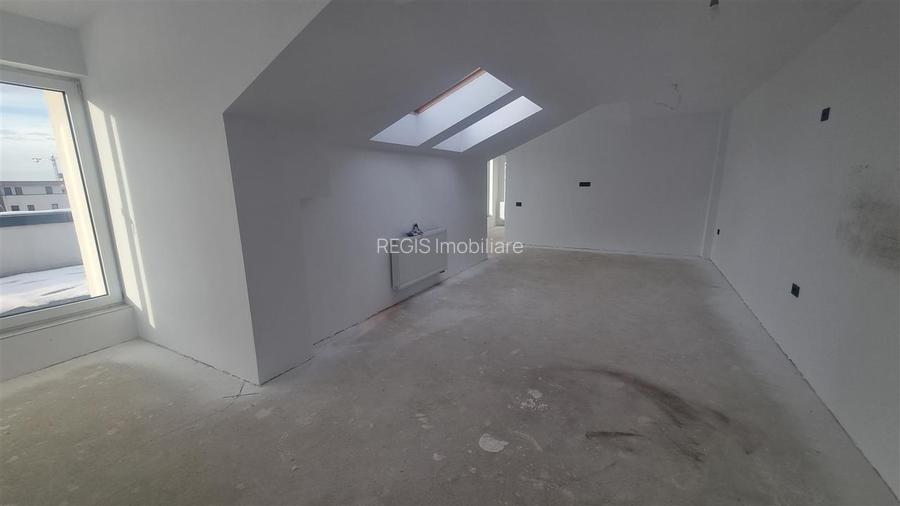 Penthouse de 3 camere zona Tractorul - 4