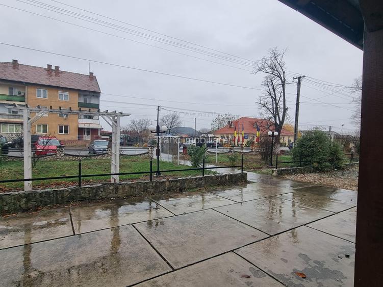 Spații comerciale de 110 mp și 36 mp, vitrină stradală – Seleuș - 13