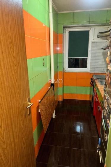 Apartament spatios cu trei camere, Brancoveanu, 80.000€ negociabil - 10