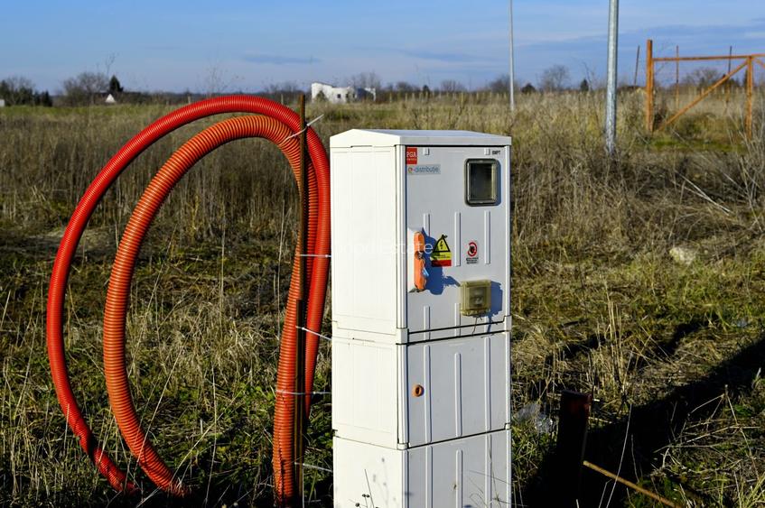 TEREN 762mp zona privata exclusivista Izvorani Delta Snagov la 100m lac - 9