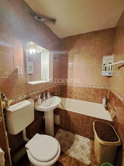 APARTAMENT 3 CAMERE GORJULUI - 6