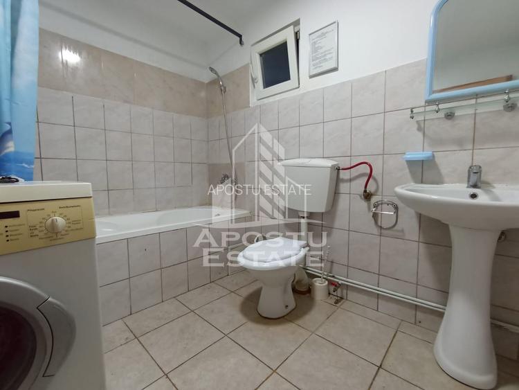 Apartament 3 camere 2 bai zona mehala la curte comuna - 11
