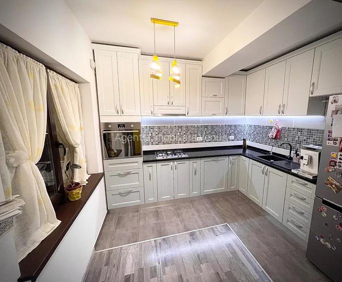 Casa cu etaj Pensiunea Bianca - 4