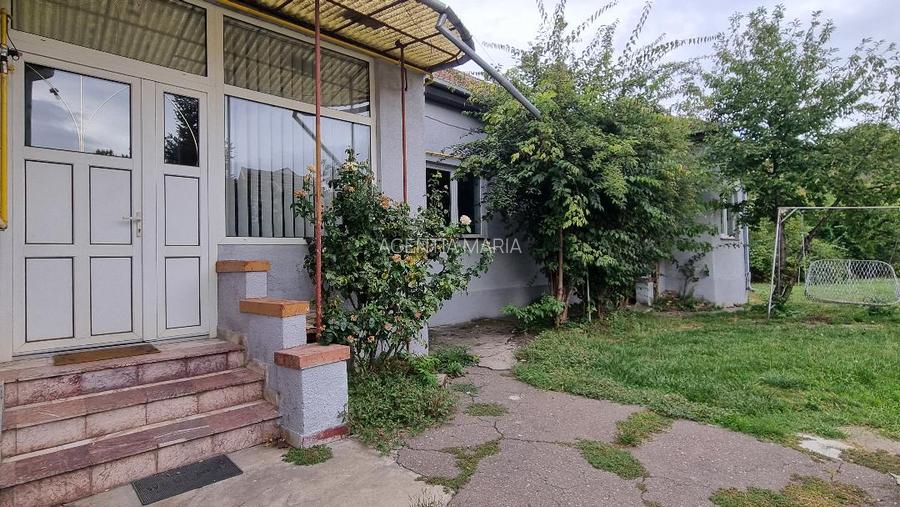 Casa parter de inchiriat, semicentral - 2