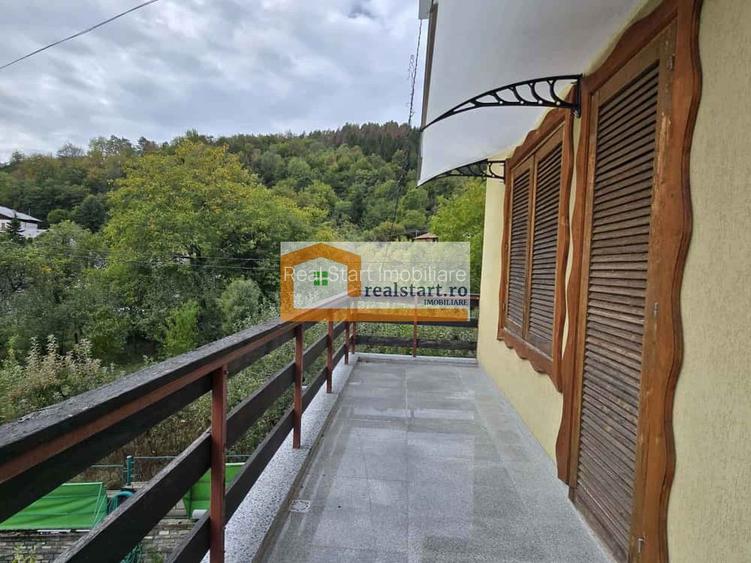 Vedere padure, panouri solare si fotovoltaice, pompa de caldura,  semineu - 24