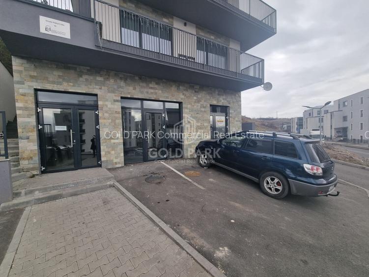 Spatiu Comercial - Zona Donath - Parcari - Vitrina - 11