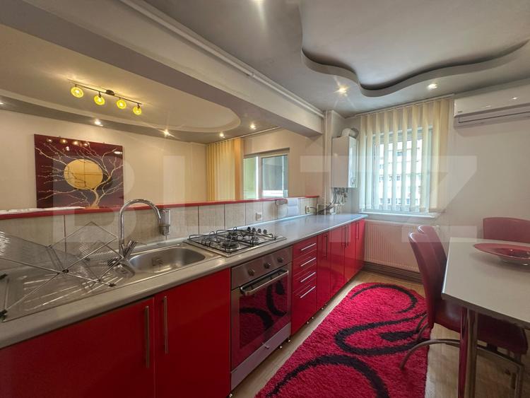 Apartament 3 camere, 70 mp, zona Decebal