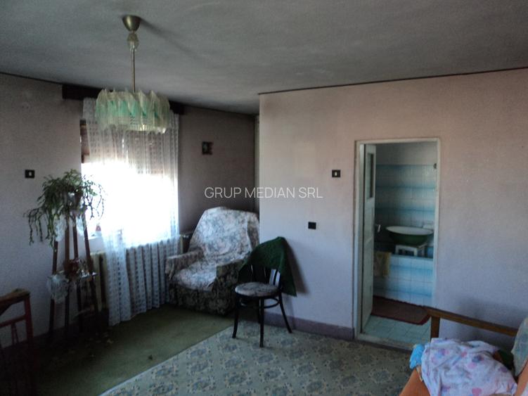 Casa tip duplex, Rm.Valcea, str. N.Iancovescu - 4