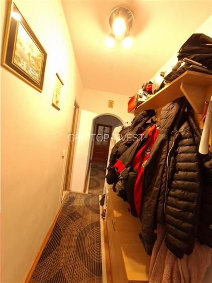 Apartament 3 camere 2 bai debara zona Semaforului - 13