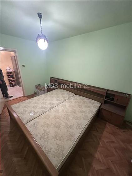 Decomandat la etajul 1 aproape de Iulius Mall - 11