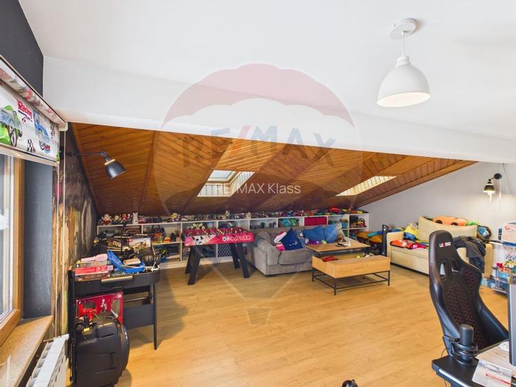 Vilă cu 6 camere, piscina si teren 1300 mp, de vânzare în Otopeni - 18