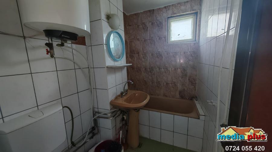 Apartament 3 camere decomandat de vânzare – Micro 19
